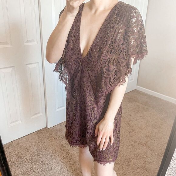 Dress The Population Lace Romper Burgundy Gold M - Picture 4 of 11